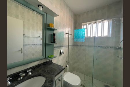 Casa à venda com 300m², 3 quartos e 2 vagas