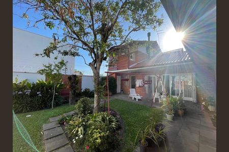 Casa à venda com 300m², 3 quartos e 2 vagas