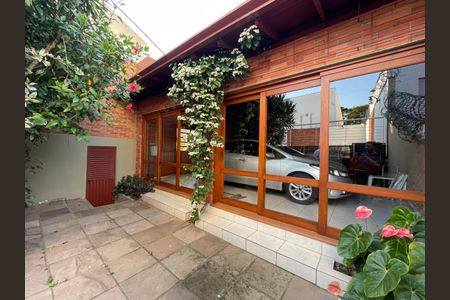 Casa à venda com 300m², 3 quartos e 2 vagas