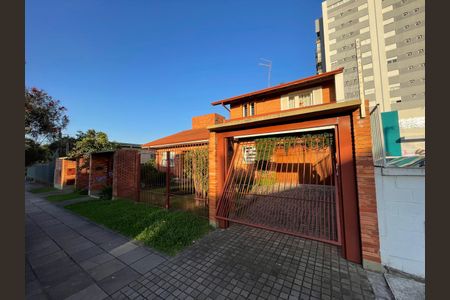 Casa à venda com 300m², 3 quartos e 2 vagas