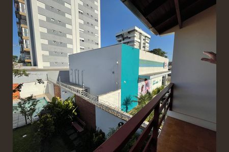 Casa à venda com 300m², 3 quartos e 2 vagas