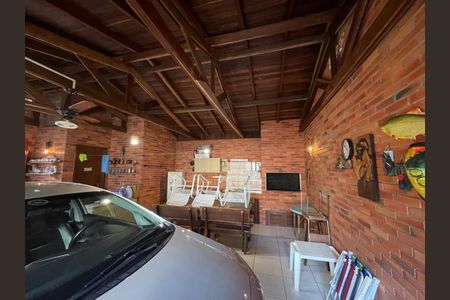 Casa à venda com 300m², 3 quartos e 2 vagas