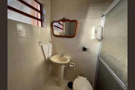 Casa à venda com 300m², 3 quartos e 2 vagas