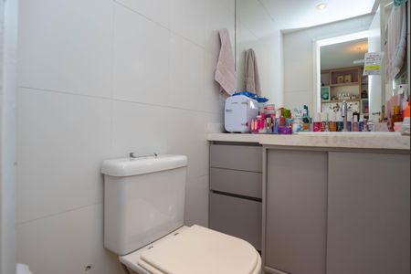 Apartamento à venda com 164m², 3 quartos e 3 vagasBanheiro do quarto 1 Suíte