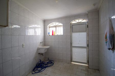 Casa para alugar com 280m², 3 quartos e 3 vagas Casa para alugar com 280m², 3 quartos e 3 vagasÁrea de Serviço