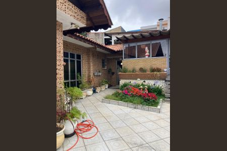 Casa à venda com 350m², 2 quartos e 2 vagasFoto 01