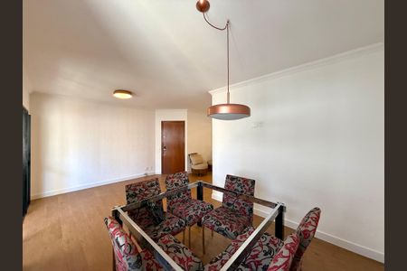 Apartamento para alugar com 100m², 2 quartos e 2 vagasSala 