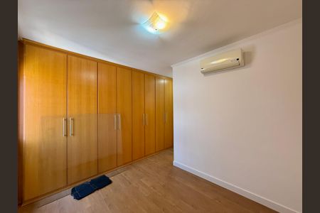Apartamento para alugar com 100m², 2 quartos e 2 vagasSuíte 1