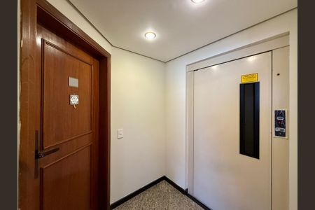 Apartamento para alugar com 100m², 2 quartos e 2 vagasHall Social Apartamento 