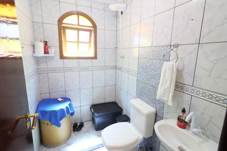Casa à venda com 300m², 4 quartos e 2 vagasBanheiro 3