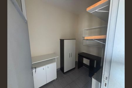 Quarto de serviço de apartamento à venda com 2 quartos, 82m² em Santo Agostinho, Belo Horizonte