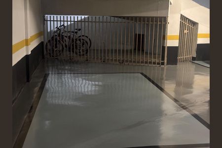 Apartamento à venda com 82m², 2 quartos e 1 vagagaragem livre e coberta