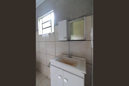 Casa para alugar com 45m², 2 quartos e 6 vagasBanheiro