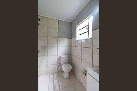 Casa para alugar com 45m², 2 quartos e 6 vagasBanheiro