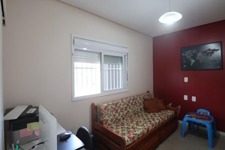 Casa à venda com 233m², 5 quartos e 4 vagasEscritório