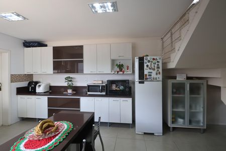 Casa à venda com 233m², 5 quartos e 4 vagasCozinha