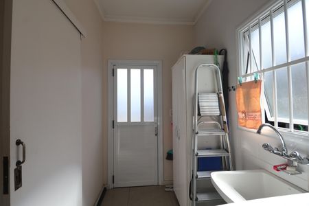 Casa à venda com 233m², 5 quartos e 4 vagasÁrea de Serviço