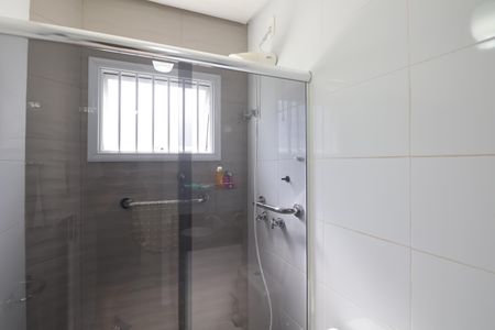 Casa à venda com 233m², 5 quartos e 4 vagasBanheiro 2