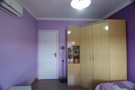 Casa à venda com 233m², 5 quartos e 4 vagasQuarto 3