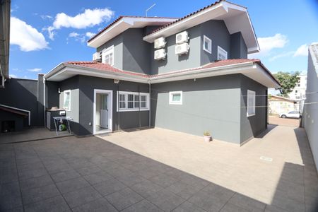 Casa à venda com 233m², 5 quartos e 4 vagasÁrea externa