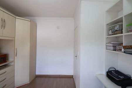Casa à venda com 233m², 5 quartos e 4 vagasQuarto 2