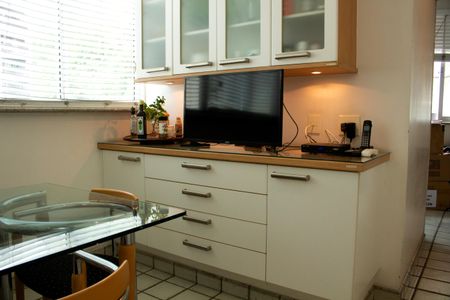 Apartamento à venda com 216m², 4 quartos e 1 vaga Apartamento à venda com 216m², 4 quartos e 1 vagaCozinha