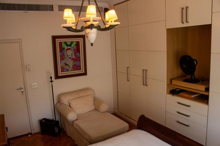 Apartamento à venda com 216m², 4 quartos e 1 vaga Apartamento à venda com 216m², 4 quartos e 1 vagaQuarto 1