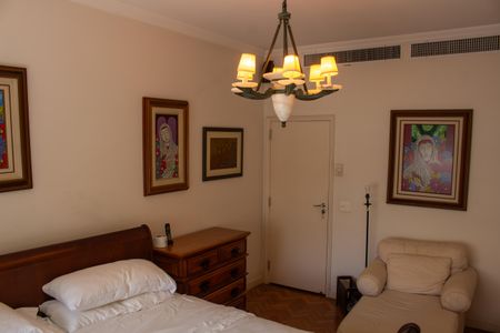 Apartamento à venda com 216m², 4 quartos e 1 vaga Apartamento à venda com 216m², 4 quartos e 1 vagaQuarto 1