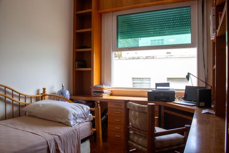 Apartamento à venda com 216m², 4 quartos e 1 vaga Apartamento à venda com 216m², 4 quartos e 1 vagaQuarto 3