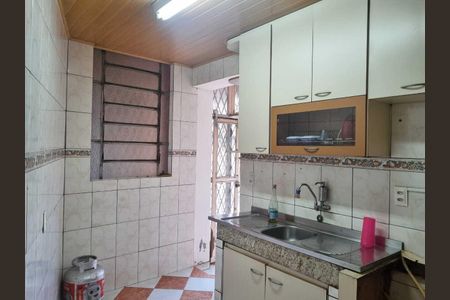 Casa para alugar com 2 quartos, 150m² em Jardim Regina, São Paulo