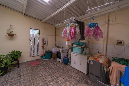 Casa à venda com 400m², 3 quartos e 3 vagas Casa à venda com 400m², 3 quartos e 3 vagasÁrea de Serviço