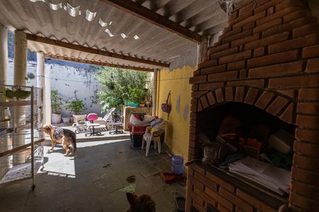 Casa à venda com 400m², 3 quartos e 3 vagas Casa à venda com 400m², 3 quartos e 3 vagasQuintal