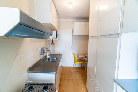 Apartamento à venda com 77m², 3 quartos e sem vagaCozinha
