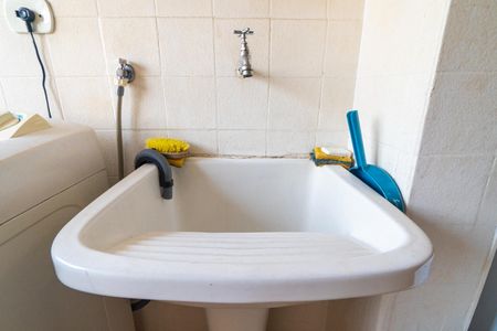 Apartamento à venda com 77m², 3 quartos e sem vagaÁrea de Serviço Detalhe