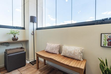 Apartamento para alugar com 66m², 2 quartos e 2 vagasVaranda