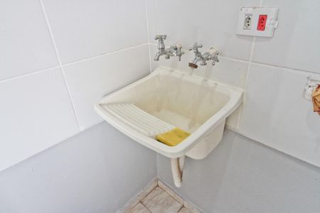 Casa para alugar com 25m², 1 quarto e sem vaga Casa para alugar com 25m², 1 quarto e sem vagaÁrea de Serviço