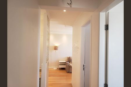 Apartamento à venda com 70m², 3 quartos e 2 vagas Apartamento à venda com 70m², 3 quartos e 2 vagascorredor