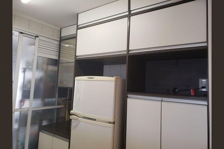 Apartamento à venda com 70m², 3 quartos e 2 vagas Apartamento à venda com 70m², 3 quartos e 2 vagasCozinha