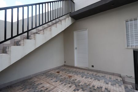 Casa para alugar com 59m², 2 quartos e 1 vagaEntrada