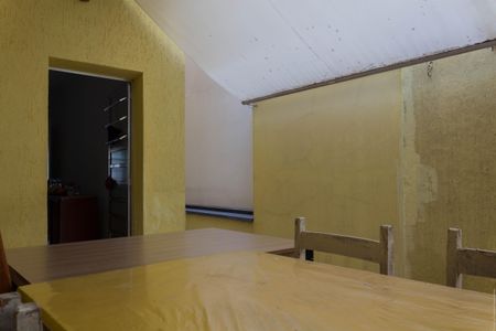 Casa à venda com 144m², 3 quartos e 2 vagasÁrea de Serviço / Quintal