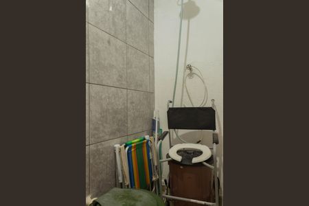 Casa à venda com 144m², 3 quartos e 2 vagasBanheiro de Serviço