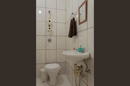 Casa à venda com 144m², 3 quartos e 2 vagasLavabo