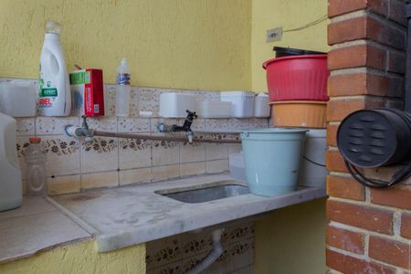 Casa à venda com 144m², 3 quartos e 2 vagasÁrea de Serviço / Quintal