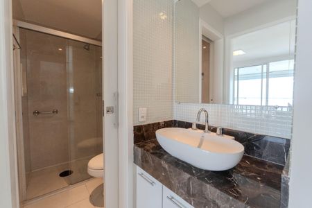 Apartamento à venda com 53m², 1 quarto e 2 vagasBanheiro