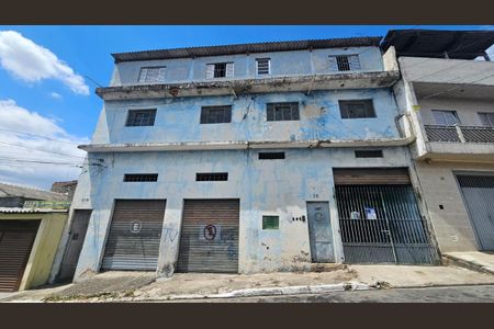 Casa à venda com 250m², 8 quartos e 2 vagasFachada