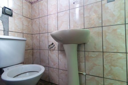 Casa à venda com 250m², 8 quartos e 2 vagasBanheiro