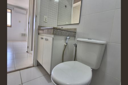 Apartamento para alugar com 62m², 2 quartos e 2 vagasBanheiro 