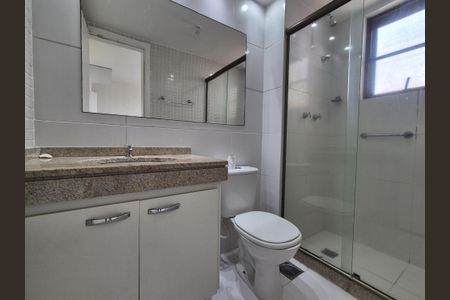 Apartamento para alugar com 62m², 2 quartos e 2 vagasBanheiro suite 