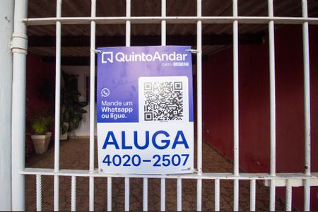 Casa para alugar com 80m², 2 quartos e 2 vagasFachada 