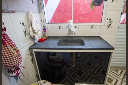 Casa para alugar com 80m², 2 quartos e 2 vagasCozinha